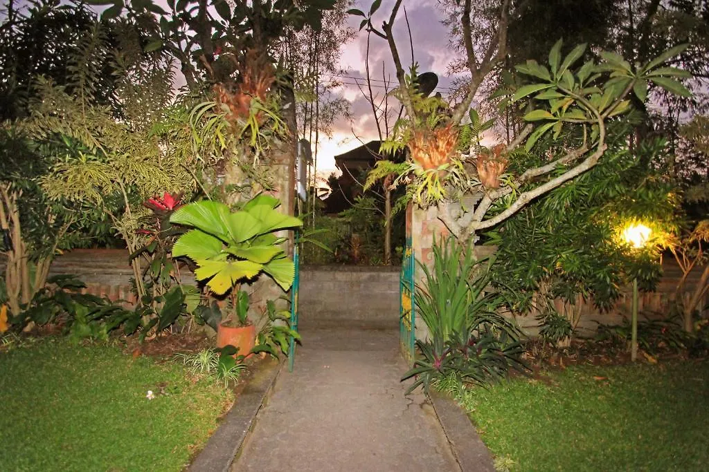 Pering Bungalow Ubud 2*,  Indonesia